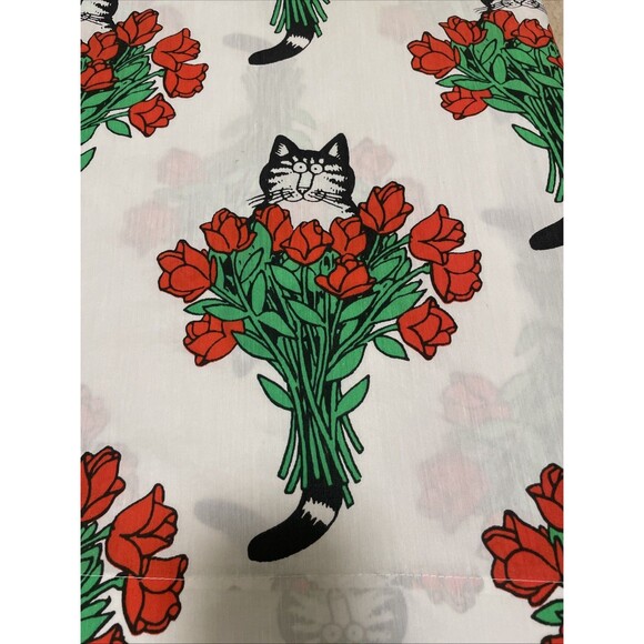 1 Vintage Burlington B KLIBAN CAT Red Roses Bouquet Twin Flat Sheet USA Vibrant - Picture 2 of 9